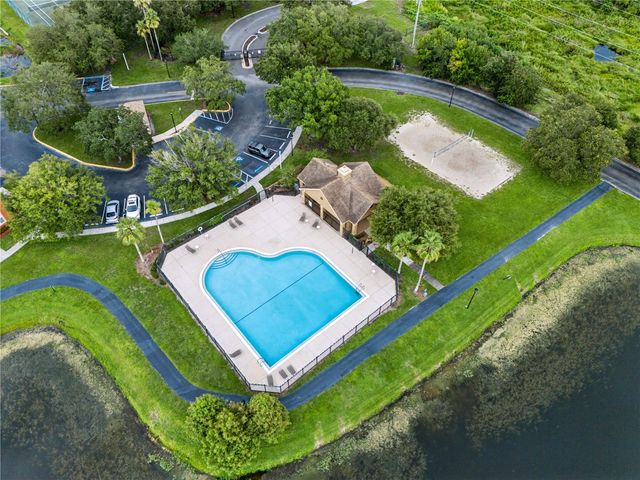 9818 LAKE CHASE ISLAND WAY 9818, Tampa, FL 33626