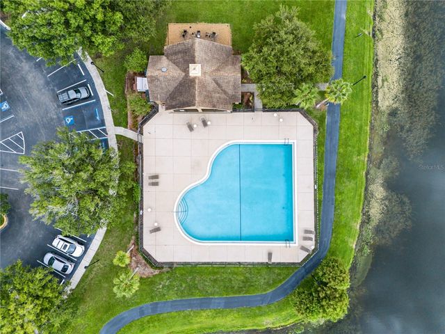 9818 LAKE CHASE ISLAND WAY 9818, Tampa, FL 33626