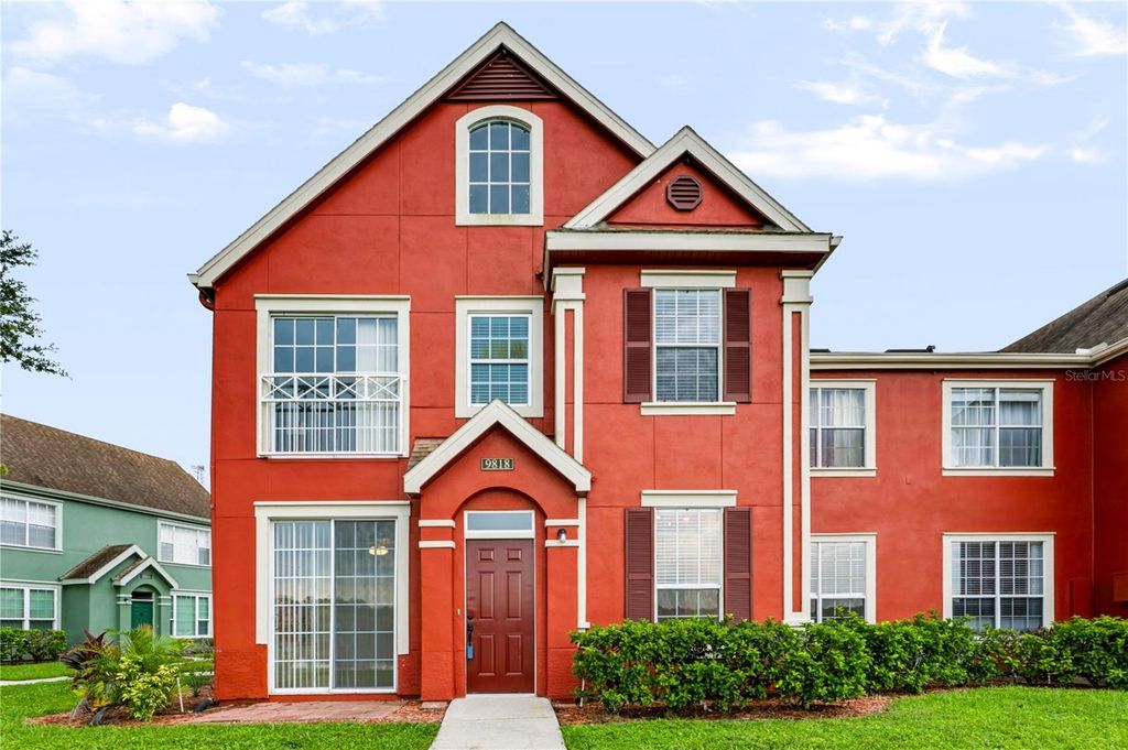 9818 LAKE CHASE ISLAND WAY 9818, Tampa, FL 33626