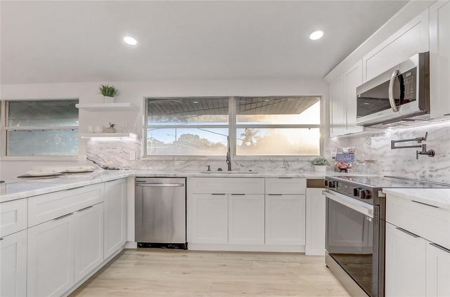 2419 CARIBBEAN COURT, Orlando, FL 32805