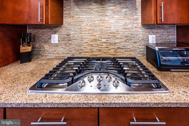 20649 DUXBURY TER, Ashburn, VA 20147