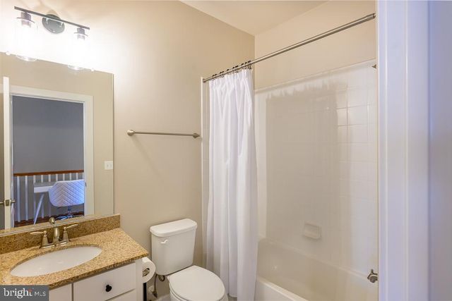 20649 DUXBURY TER, Ashburn, VA 20147