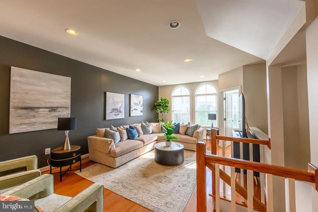 20649 DUXBURY TER, Ashburn, VA 20147