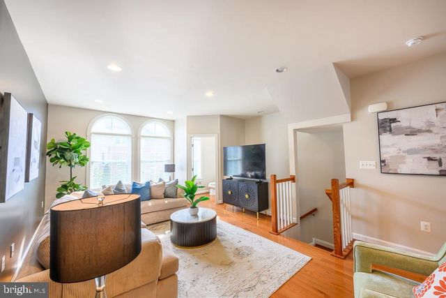 20649 DUXBURY TER, Ashburn, VA 20147