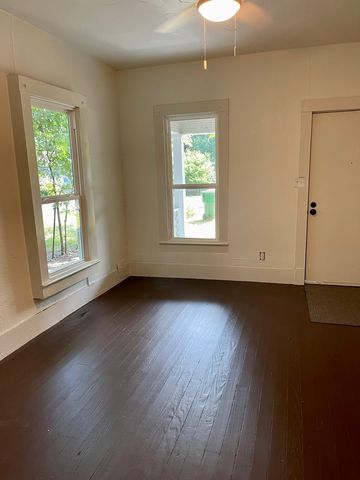 1020 Clinton Street, Stephenville, TX 76401