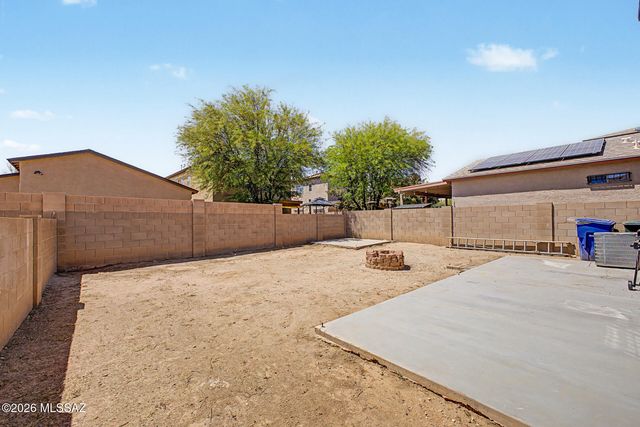 1901 W Calle Lado Al Rio, Tucson, AZ 85746
