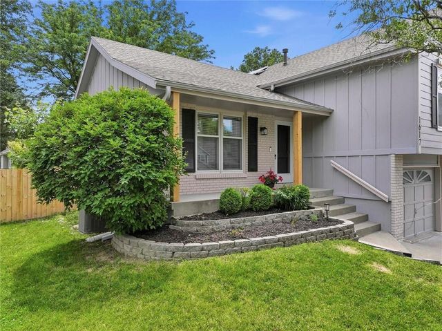 1617 Welleslay Lane, Liberty, MO 64068