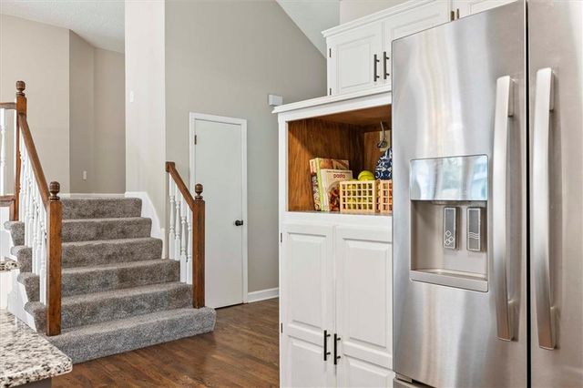 1617 Welleslay Lane, Liberty, MO 64068