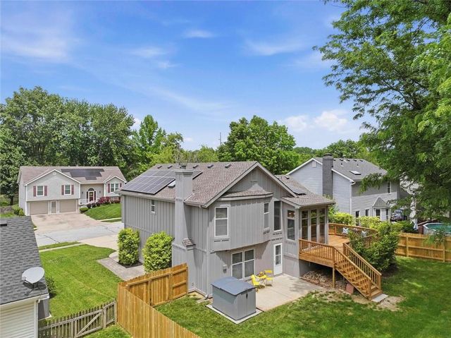 1617 Welleslay Lane, Liberty, MO 64068