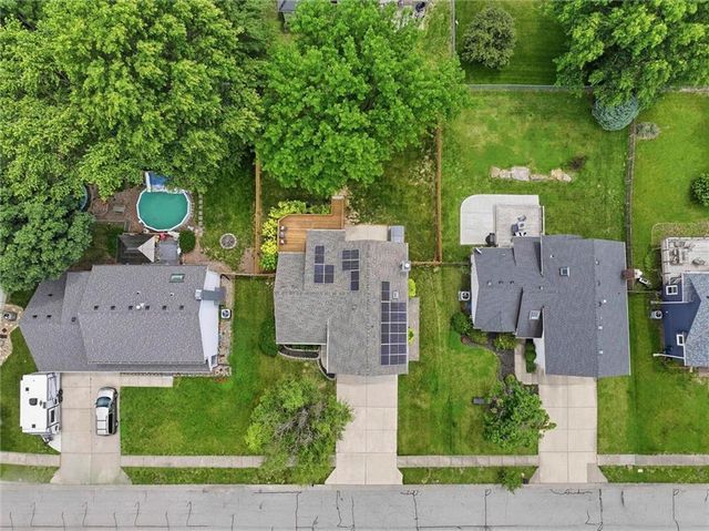 1617 Welleslay Lane, Liberty, MO 64068