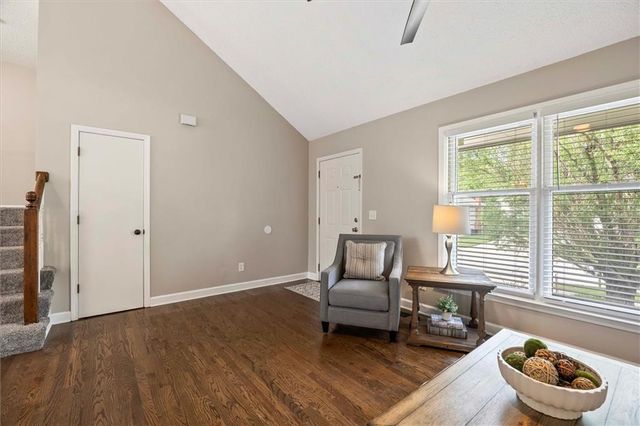 1617 Welleslay Lane, Liberty, MO 64068