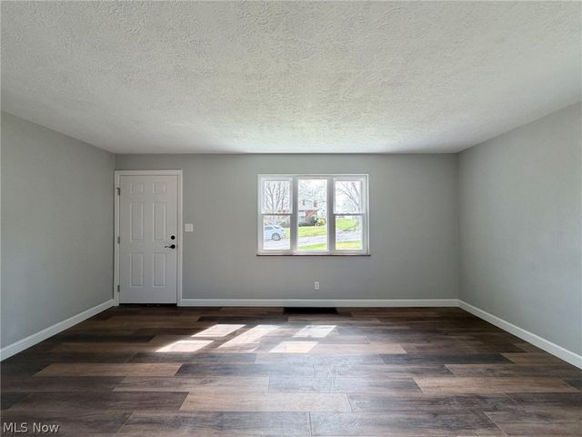 201 Wilshire Boulevard, Steubenville, OH 43952