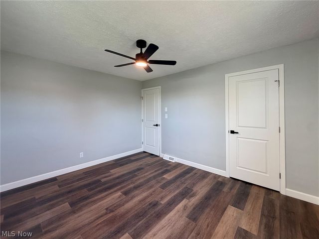 201 Wilshire Boulevard, Steubenville, OH 43952