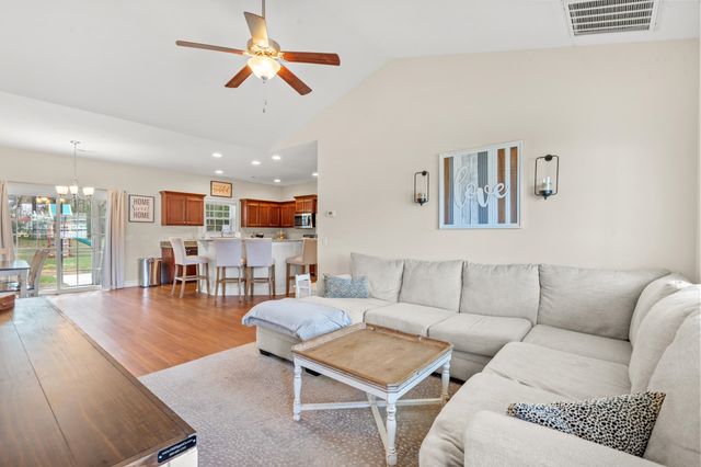 189 Barons Bluff Dr., Conway, SC 29526