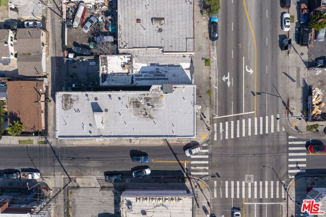 5929 S Broadway, Los Angeles, CA 90003