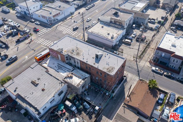 5929 S Broadway, Los Angeles, CA 90003