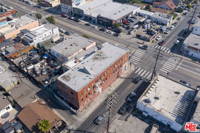 5929 S Broadway, Los Angeles, CA 90003