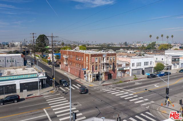 5929 S Broadway, Los Angeles, CA 90003