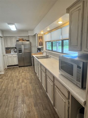550 Brookshire Street, Powell, TX 75153