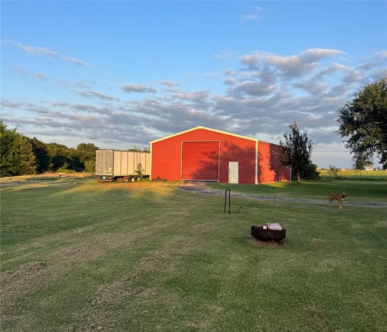 550 Brookshire Street, Powell, TX 75153