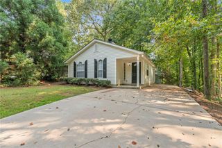 2570 Jaguar St, Cumming, GA 30041