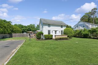 243 Sunset Avenue, Westhampton Beach, NY 11978