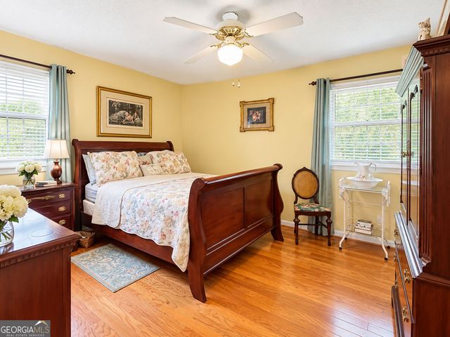 18 E Stillwood Circle, Savannah, GA 31419