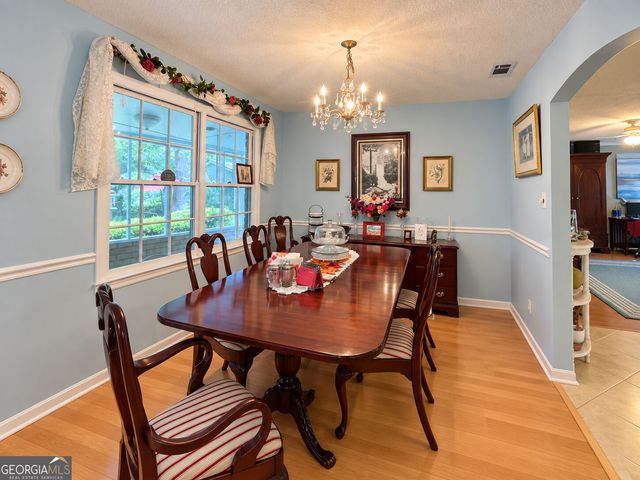 18 E Stillwood Circle, Savannah, GA 31419