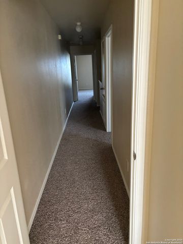 10614 Mathom Lndg Apt 3, Universal City, TX 78148