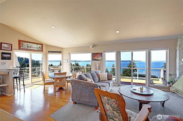 269 Burke Drive, Camano Island, WA 98282