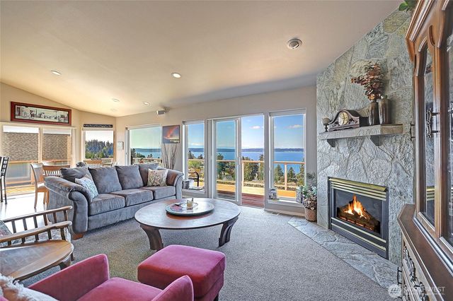 269 Burke Drive, Camano Island, WA 98282