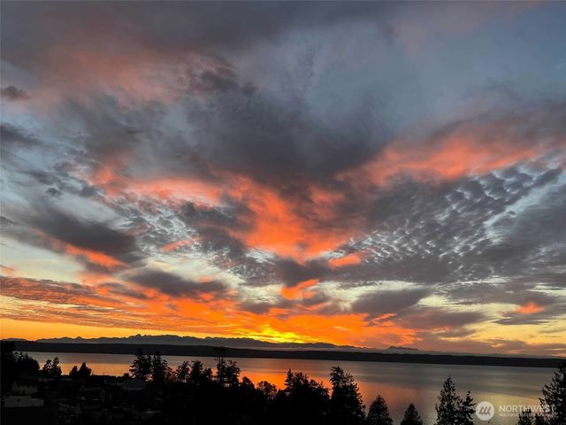 269 Burke Drive, Camano Island, WA 98282