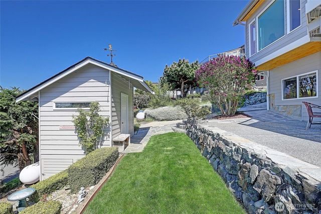269 Burke Drive, Camano Island, WA 98282