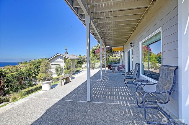 269 Burke Drive, Camano Island, WA 98282