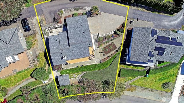 269 Burke Drive, Camano Island, WA 98282