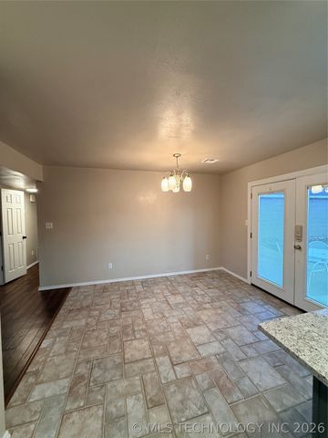 13010 E 77th Court North, Owasso, OK 74055