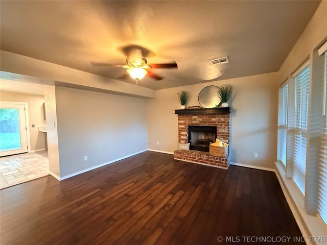 13010 E 77th Court North, Owasso, OK 74055