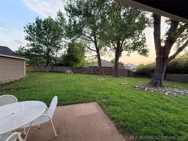 13010 E 77th Court North, Owasso, OK 74055