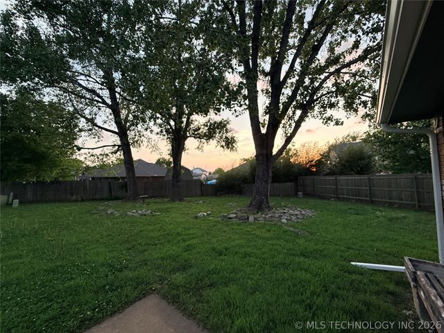 13010 E 77th Court North, Owasso, OK 74055