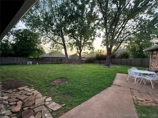 13010 E 77th Court North, Owasso, OK 74055