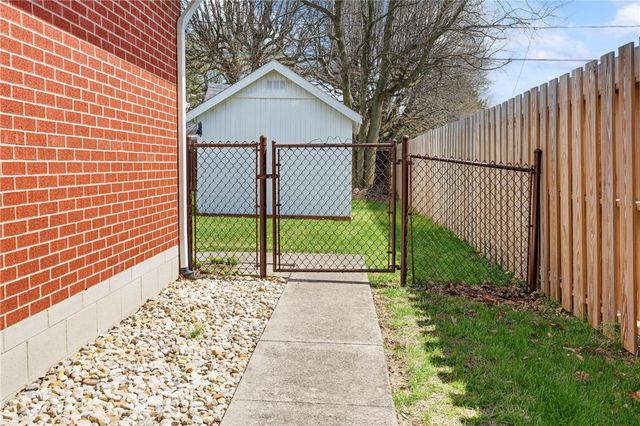 686 Kathryn Drive, Wilmington, OH 45177