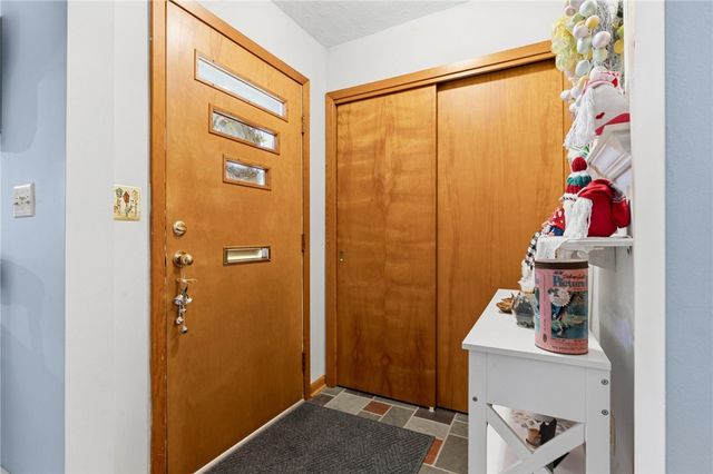 686 Kathryn Drive, Wilmington, OH 45177