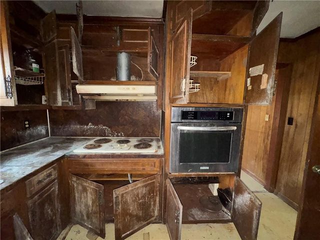 3955 Demooney Road, Atlanta, GA 30349