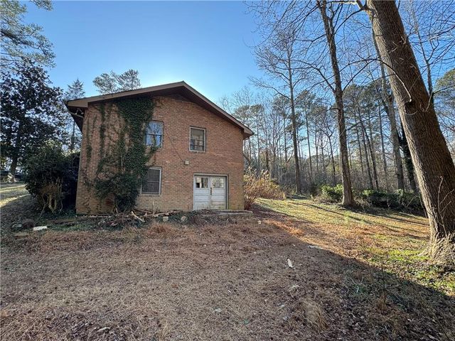 3955 Demooney Road, Atlanta, GA 30349
