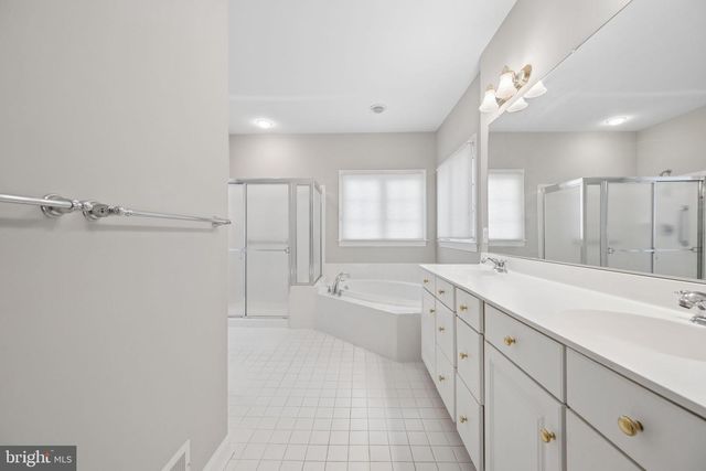 3830 GLEN EAGLES DR, Silver Spring, MD 20906