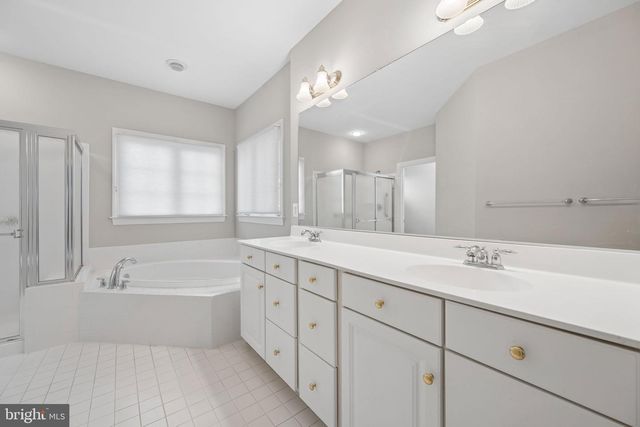3830 GLEN EAGLES DR, Silver Spring, MD 20906