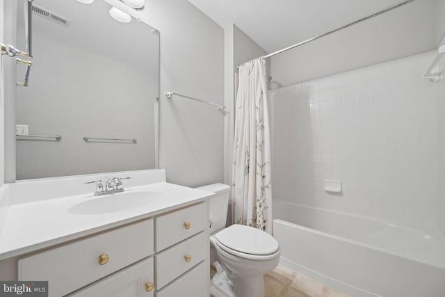 3830 GLEN EAGLES DR, Silver Spring, MD 20906