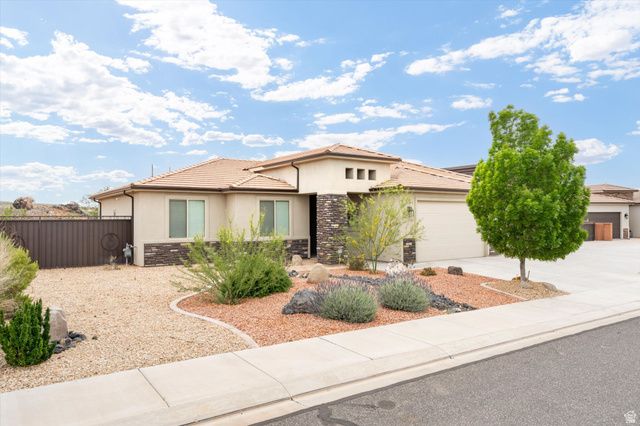 2707 W 220 N, Hurricane, UT 84737