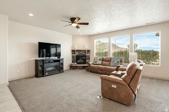 2707 W 220 N, Hurricane, UT 84737