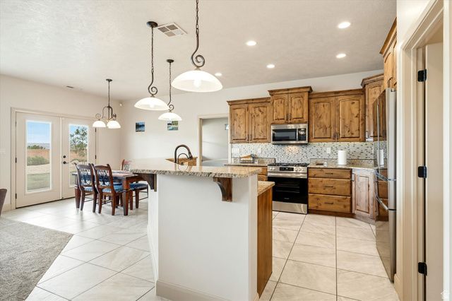 2707 W 220 N, Hurricane, UT 84737